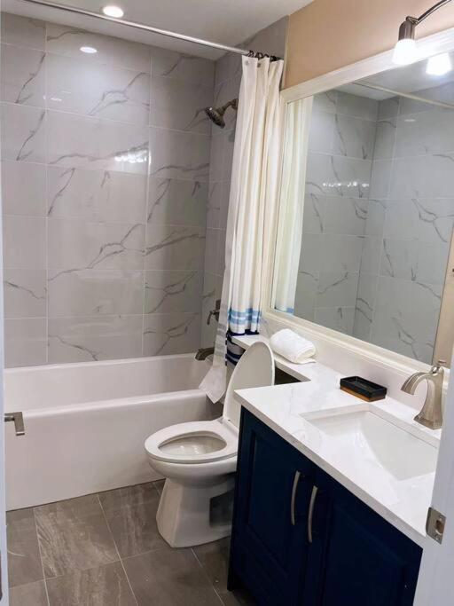 Brand New Luxury 2-Bedroom Townhouse. Duncan Exterior photo